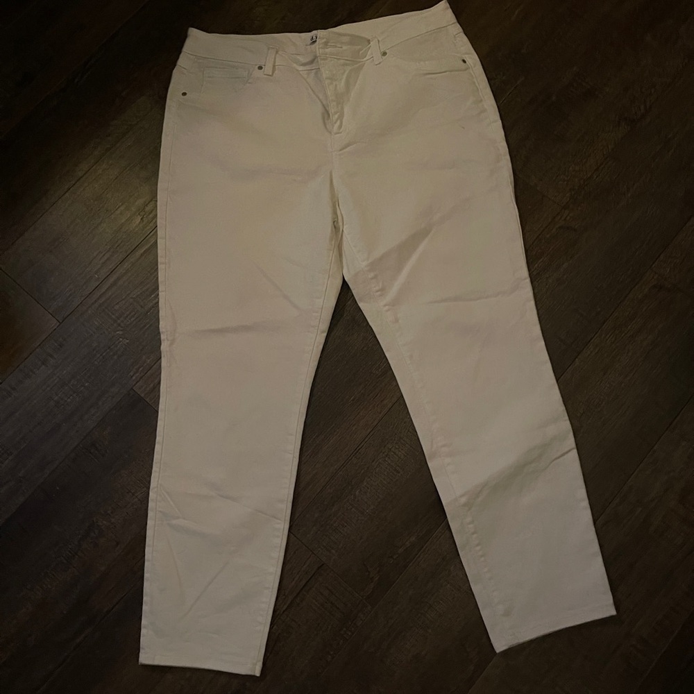 Women's Cream Jeans
